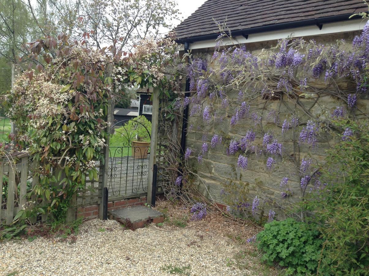 Little Tidebrook Farm Bed & Breakfast Wadhurst Exterior photo